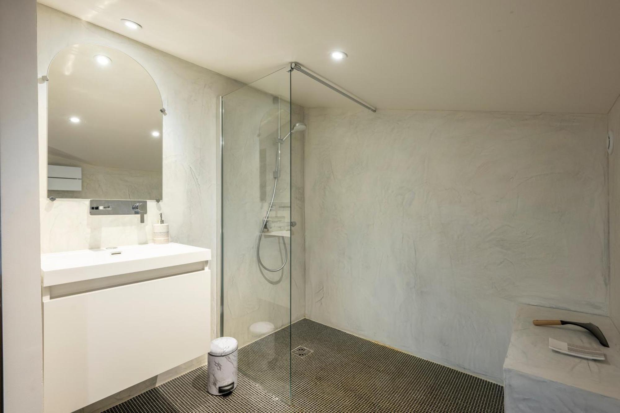 Superbe Loft - Situ Sur La Place Centrale Barcelonnette Exterior photo