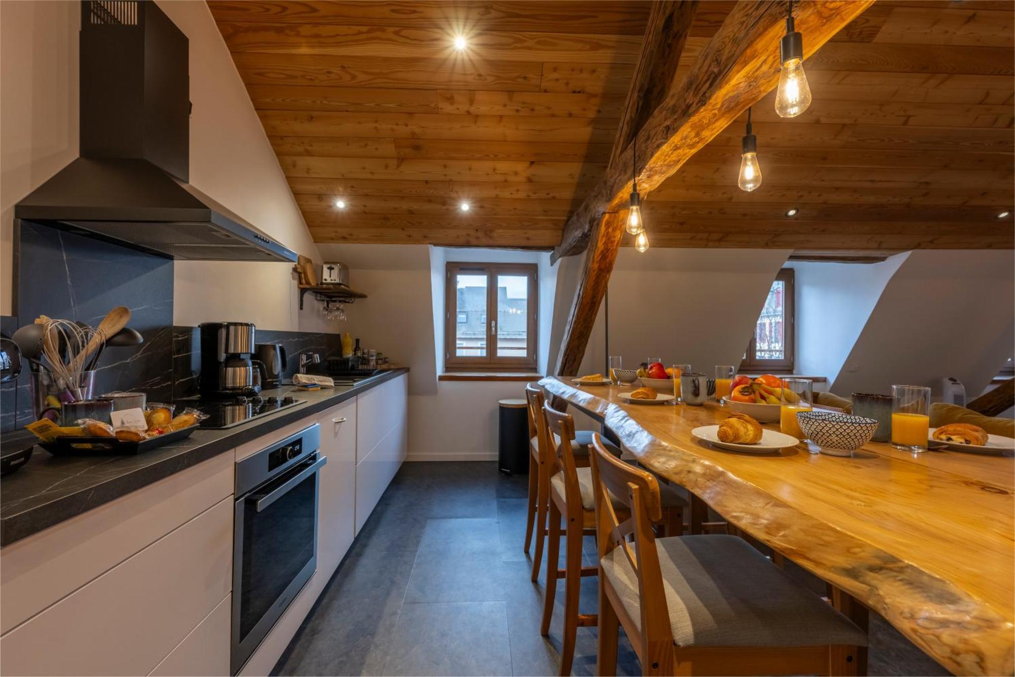 Superbe Loft - Situ Sur La Place Centrale Barcelonnette Exterior photo