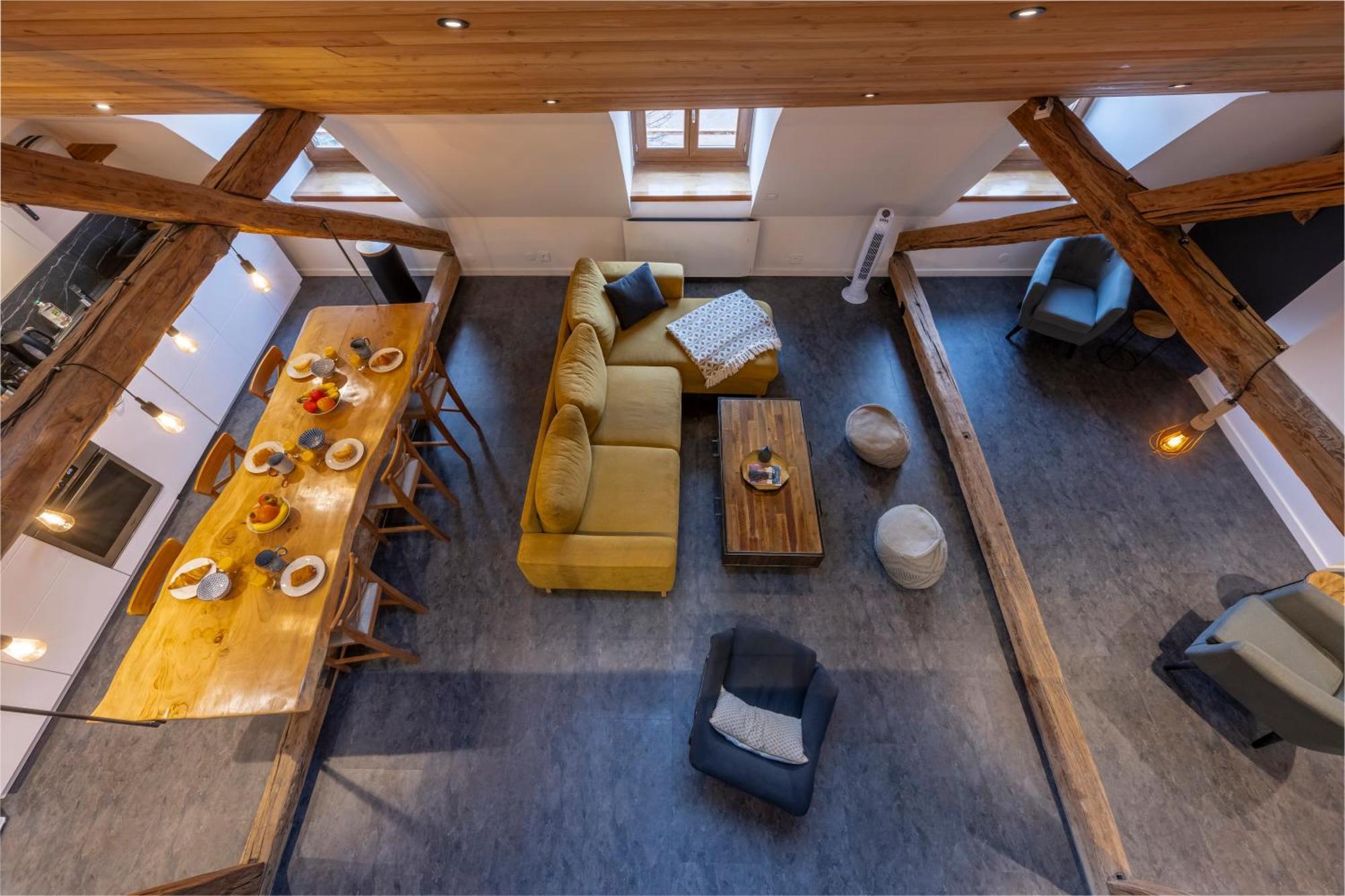 Superbe Loft - Situ Sur La Place Centrale Barcelonnette Exterior photo