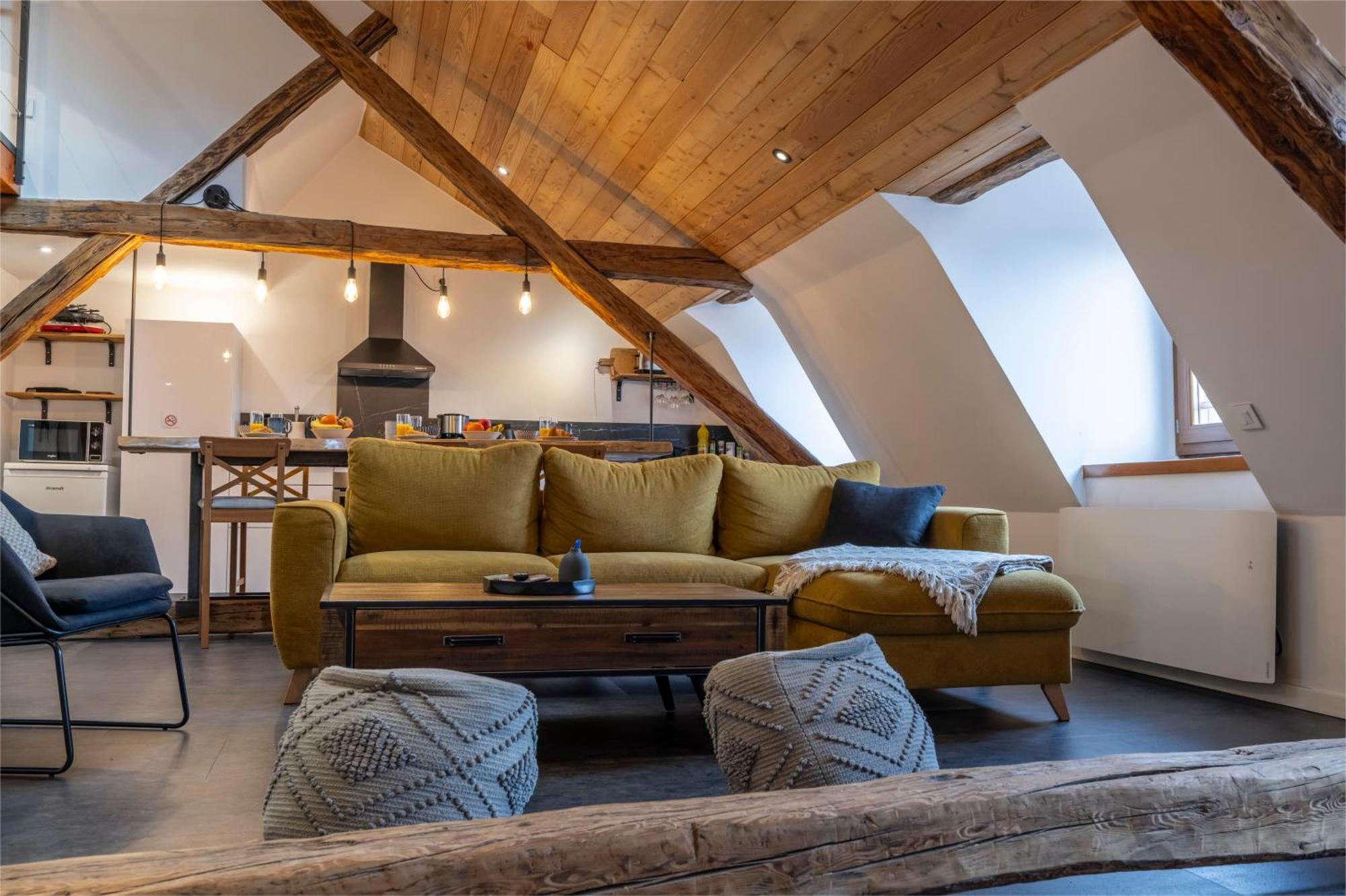 Superbe Loft - Situ Sur La Place Centrale Barcelonnette Exterior photo